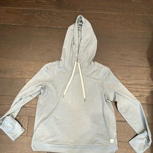 Vuori essential hoodie xsmall pale sage
